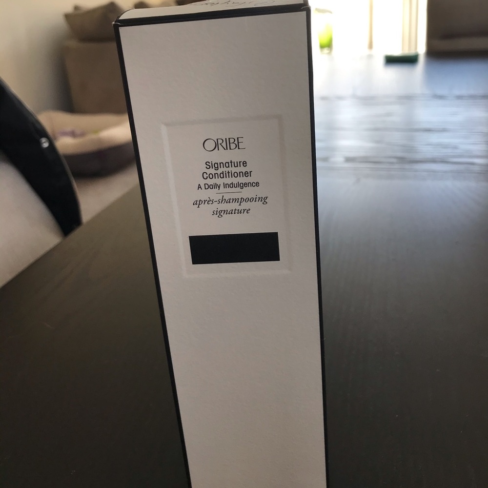 Like New Oribe Signature Conditioner